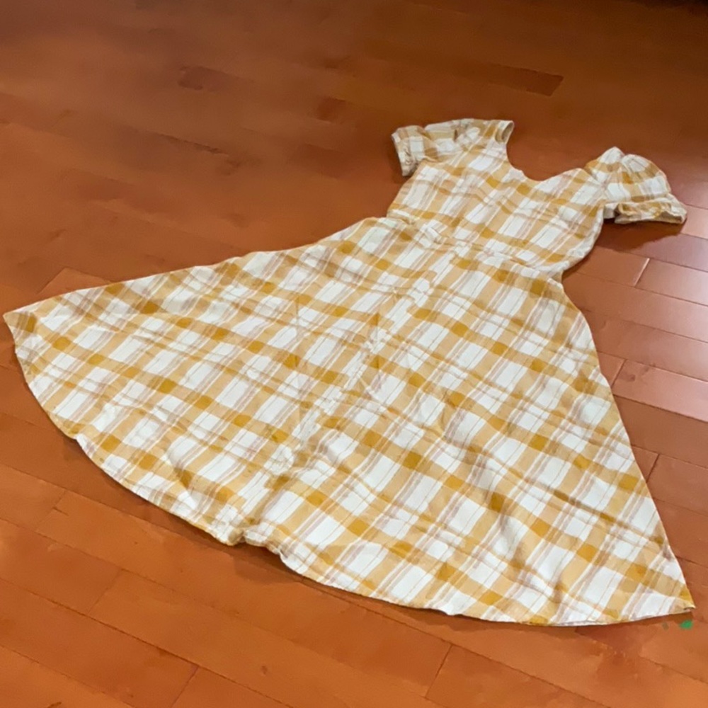 Yellow Dress